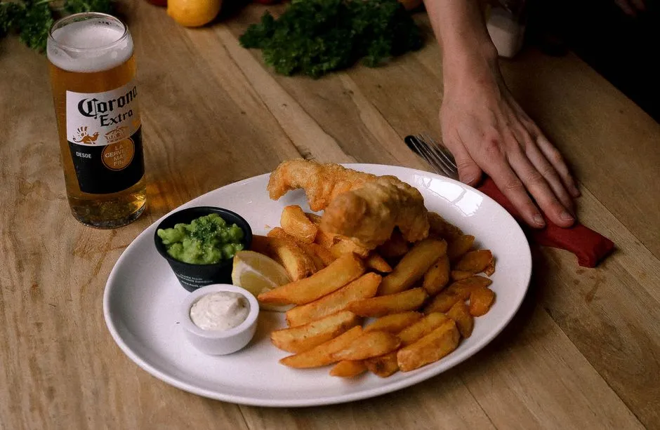 British Pub Food Classics: 15 Traditional Dishes Explained